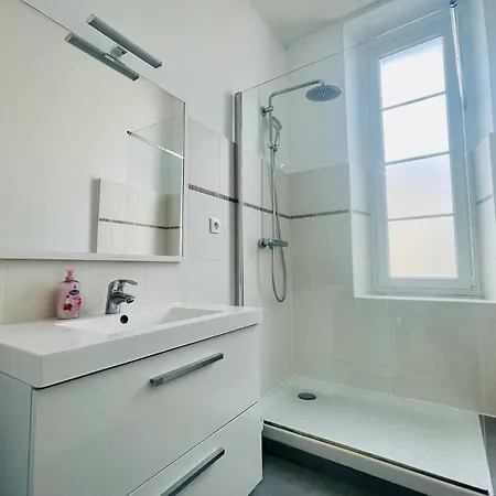 Le Leonard, Hypercentre, Lr137 *