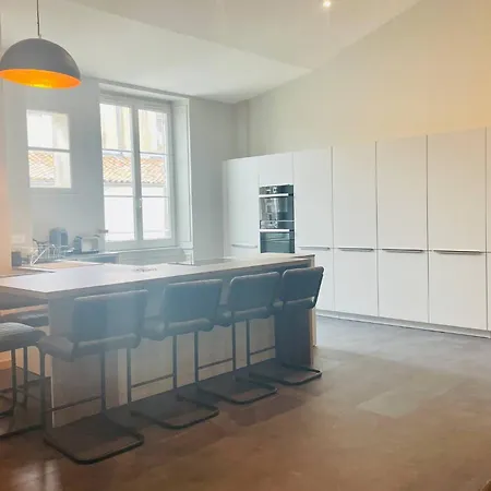 Apartment Le Leonard, Hypercentre, Lr137 *