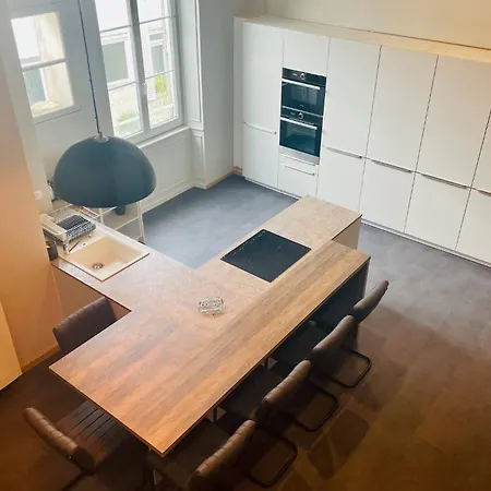 Apartment Le Leonard - Beau T4 Refait A Neuf Hypercentre Lr La Rochelle (Charente-Maritime)